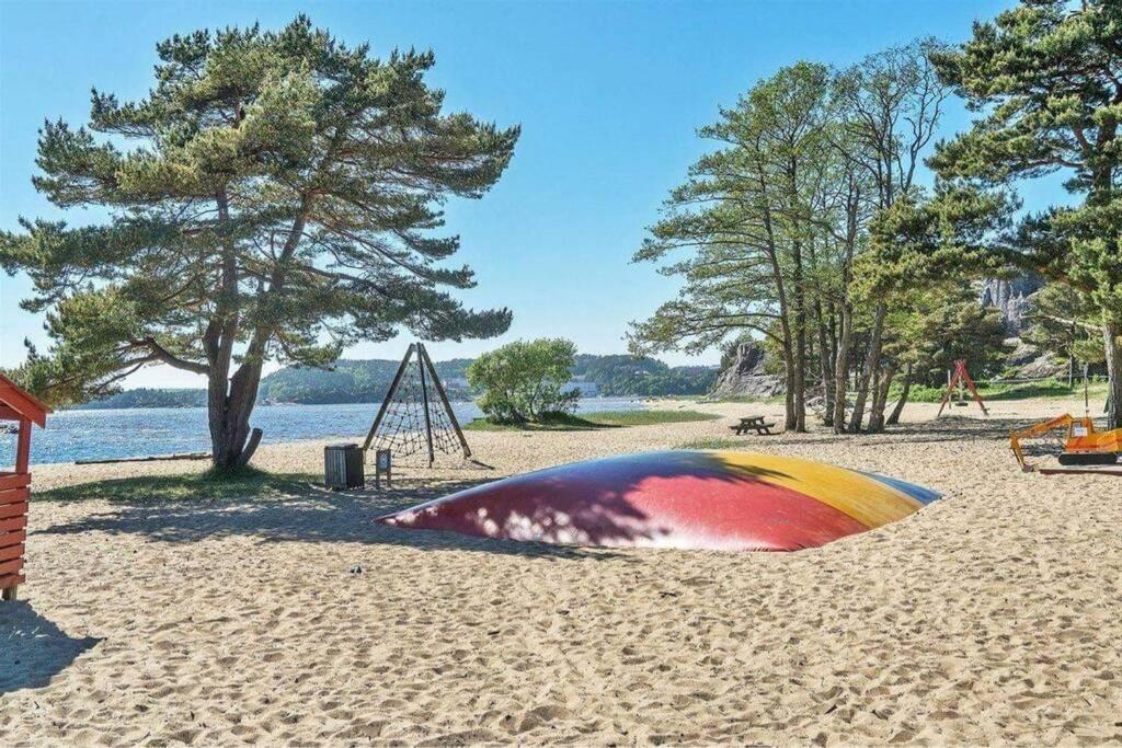 Nybygd Feriebolig Rett Ved Strand Til Leie! Kristiansand Exterior photo
